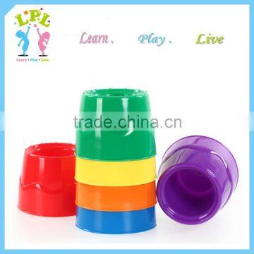 Fashionable promotionabel pp material high quality paint mixing cup art set