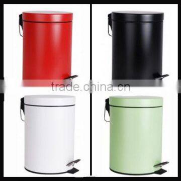 Colorful Metal Trash Can With Stainless Steel Pedal photo-3