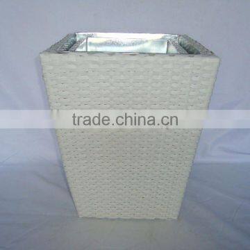 Square PE rattan baskets with zinc insert