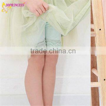 International Hot Sale Design Customized Girls Lace Short Dress Pants