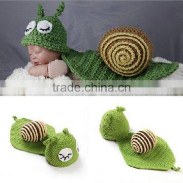 2016 Fashion Baby Handmade Cartoon DUCK Model Knitted Hat Baby Hat Pant Shoes Set photo-4