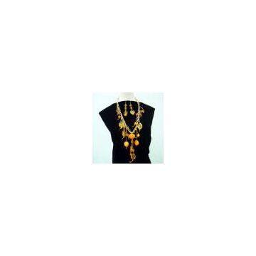 Sell Acrylic Beads Jewelry Set With Cord And Chain (Hong Kong)