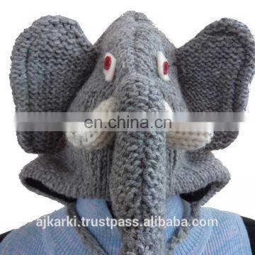 KIDS KNITTED CAPS AND HATS photo-2