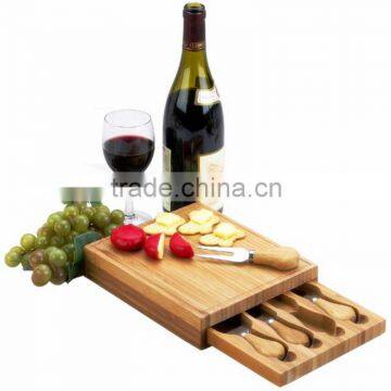 Fashion bamboo cheese cutting board set