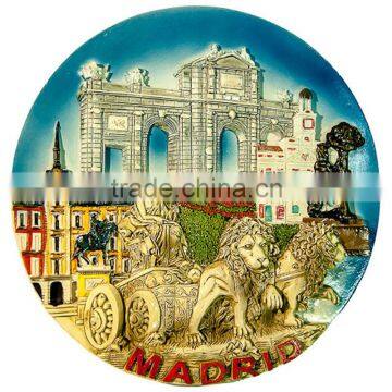 ceramic souvenir 3D handpainted plate Spain. Madrid (Diameter 17 cm