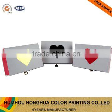 Hot Stamping Valentines Day Small Folding Gift Packaging Box White Storage Box with Metal Closure