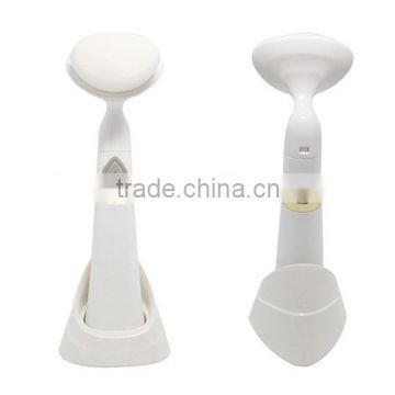 Good quality Vibrating facial clean brush