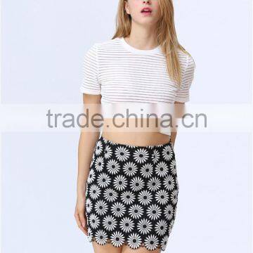 Latest Ladies Elegant Fashion Beautiful Daisy Crochet Lace Mini Skirt photo-2