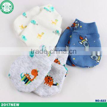Lovely Printed Cotton 0-3 Months Newborn Baby Mittens Anti Scratch