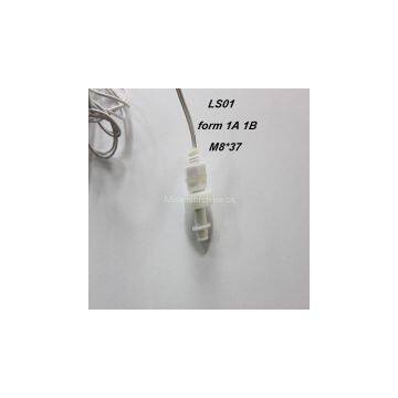 Liquid level sensor with magnetic float