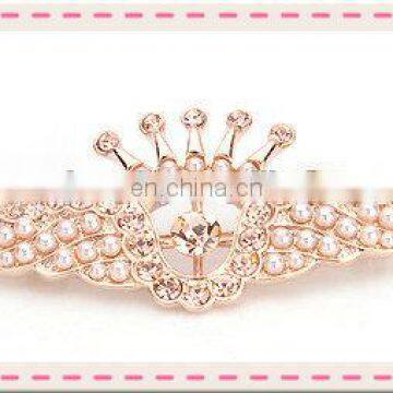 new style hot sell flower rhinestone brooch pins wholesale cheap decorative rhineston rhinestone jewelry brooch for wedding