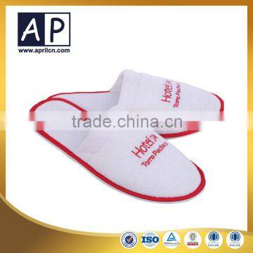 packing cheap price hotel slippers manufacturers