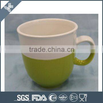 Wholesale AB grade fashion white and green ceramic coffee mug cup