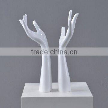 Plastic Mannequin Hands photo-2