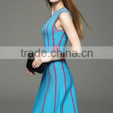 Lady's Knitted Round-neck Sleeveless Jacquard Dress