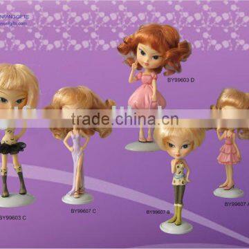 Polyresin cartoon lady for home decoration