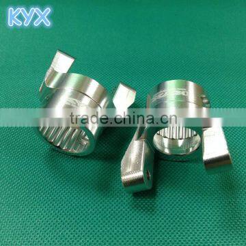 Kyx Billet Machined Alloy C Hub Carrier (2) for Axial Wraith Silver photo-3