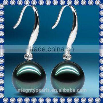 18K white gold hook Tahiti pearl earring