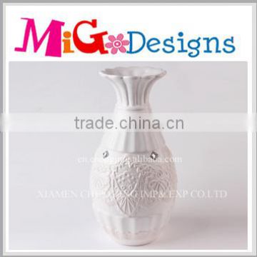 Customized Design Novelty Dolomite Flower Vase Wedding Decoration