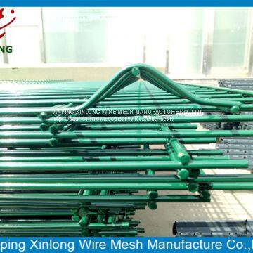 Commercial Grounds Electric Galvanized Convenient Installation Wire Mesh Fence