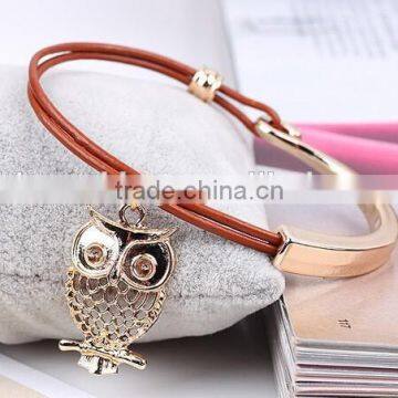 High Quality Gold Oval Clasp Leather Bracelet Multi Strand Leather Bracelet photo-6