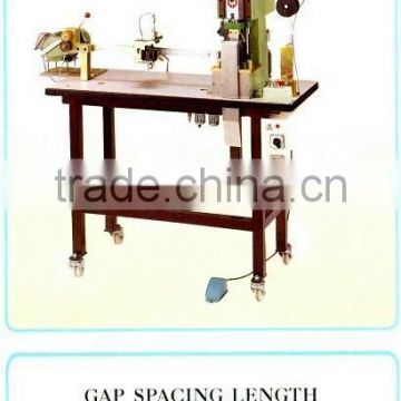 Auto Zipper Gapping & Polarizing Machine