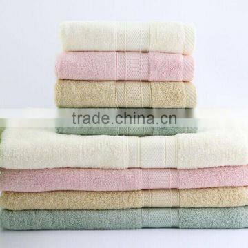 100% Cotton Bath Towel with Customized Design with Low Moq With Low Price