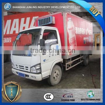 NPR 4x2 Chinese mini food van cargo refrigerator truck for sale