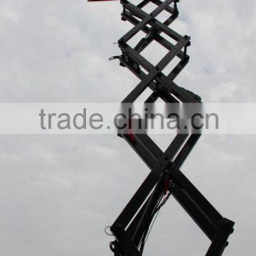 Diesel Self-propell Scissor Lift With 680kg Large Capacity photo-2