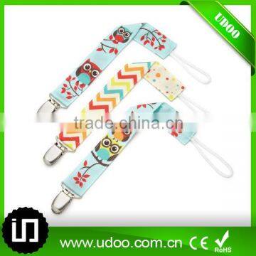 2016 Latest plastic baby pacifier clip