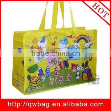 Colorful pp nonwoven laminated handled bag