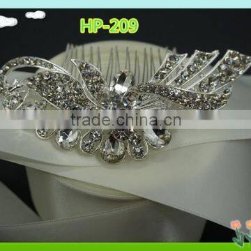 2015 Wholesale and unique crystal bridal haircomb