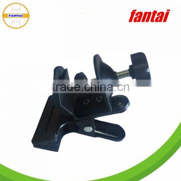 Manufacture Convenient Aluminum Alloy V Style Camera Clip With DSLR