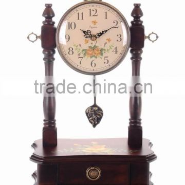 China Wood Craft Antique Desktop Digital Clock For Home Decoration