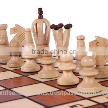 CHW94 Royal Chess Set