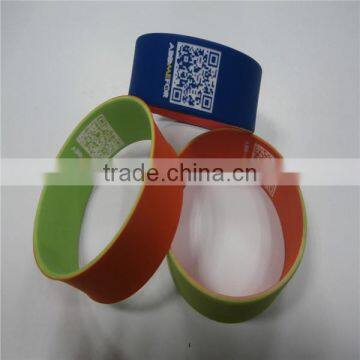 OEM manufacture silicone adult id bracelet with QR code