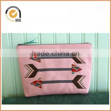 Arrow Applique Zipper Pouch/Makeup Bag: Pink Canvas with Native American Print By Chiqun Dongguan CQ-H01079