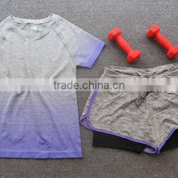 Zm10725a New Women Yoga Wear Running Workout Clothes Two-piece Outfit Shorts Fitness Yoga Wear photo-6