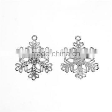 Zinc Based Alloy Pendants Christmas Snowflake Silver Tone Clear Rhinestone photo-3
