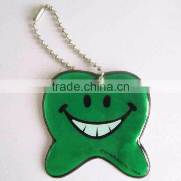 Cheap Custom Heart Shape Reflective Hanger Keychain Souvenir photo-3