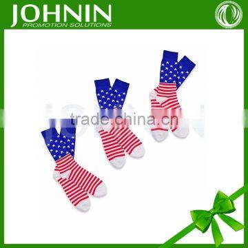 Wholesale custom design soft moistrue wicking American flag socks