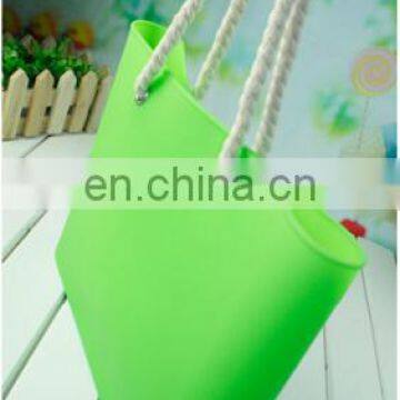 China supplier fashional women rubber jelly candy silicone beach bag