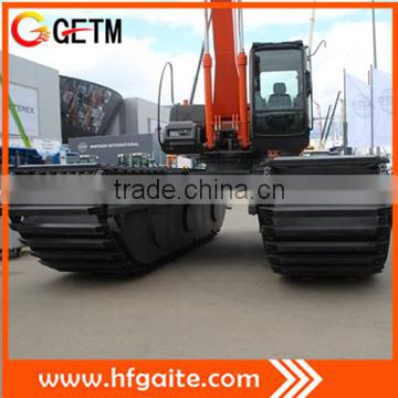 Deep water application amphibious excavator