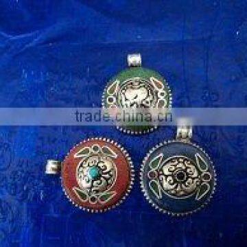 Auspicious sign pendant