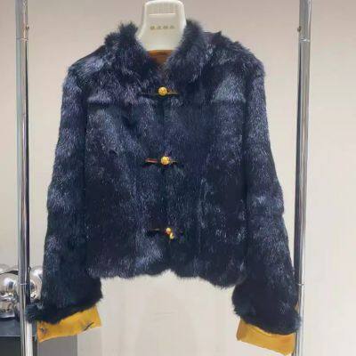 A New Chinese-style Tang Suit for a Petite Figure With Button-down Buttons on Both Sides, Wearing a Whole Leather Rabbit Fur Coat for Women