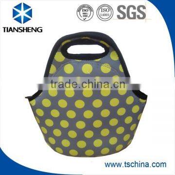 Specialized custom printed neoprene lunch bag coated with aluminium inside