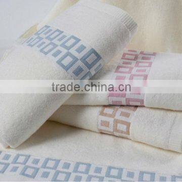 hot cotton bath towel with boder