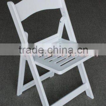 plastic Chiavari chair