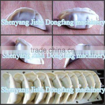 Df28 CE Approved India Momo Empanada Dumpling Machine on Sale photo-2