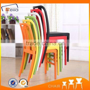 Classic Design Home Furniture Plastic Dining Chair
